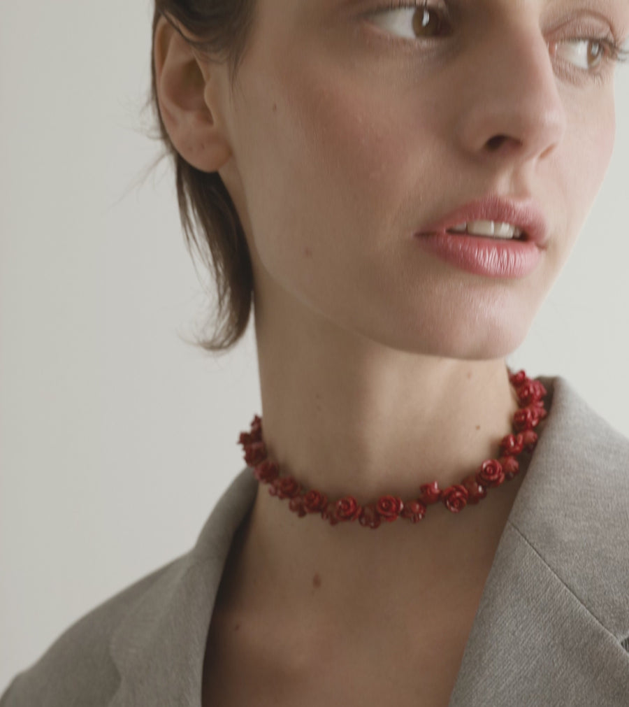 Rouge Fleur Chocker