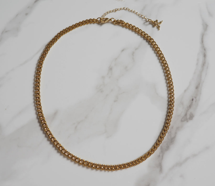 Sophie Gold Necklace Thin
